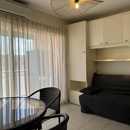 Appartement Climatise Avec Terrasse Au Centre-ville - 4 Couchages - - Fr-1-251-723
